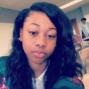 Meet your Posher, Macorria